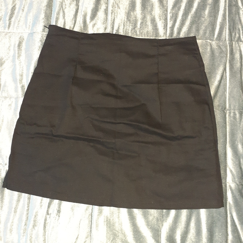 Skirt - Picture 2 of 2